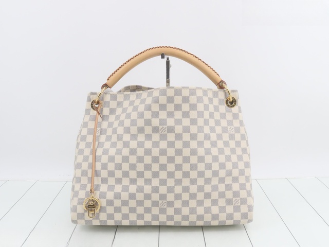 Brand Auction