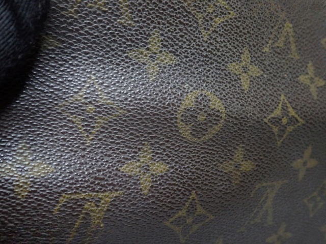 希少品 定価10万以上 DSQUARED2 高級レザーヘルメットバッグ オマケ付 1784711216045da49a8b944ec88b12