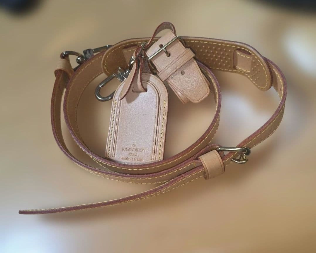 Louis Vuitton ショルダーストラップ ピンク ルイヴィトン ショルダーストラップ ピンク系 ヴィトン ショルダー