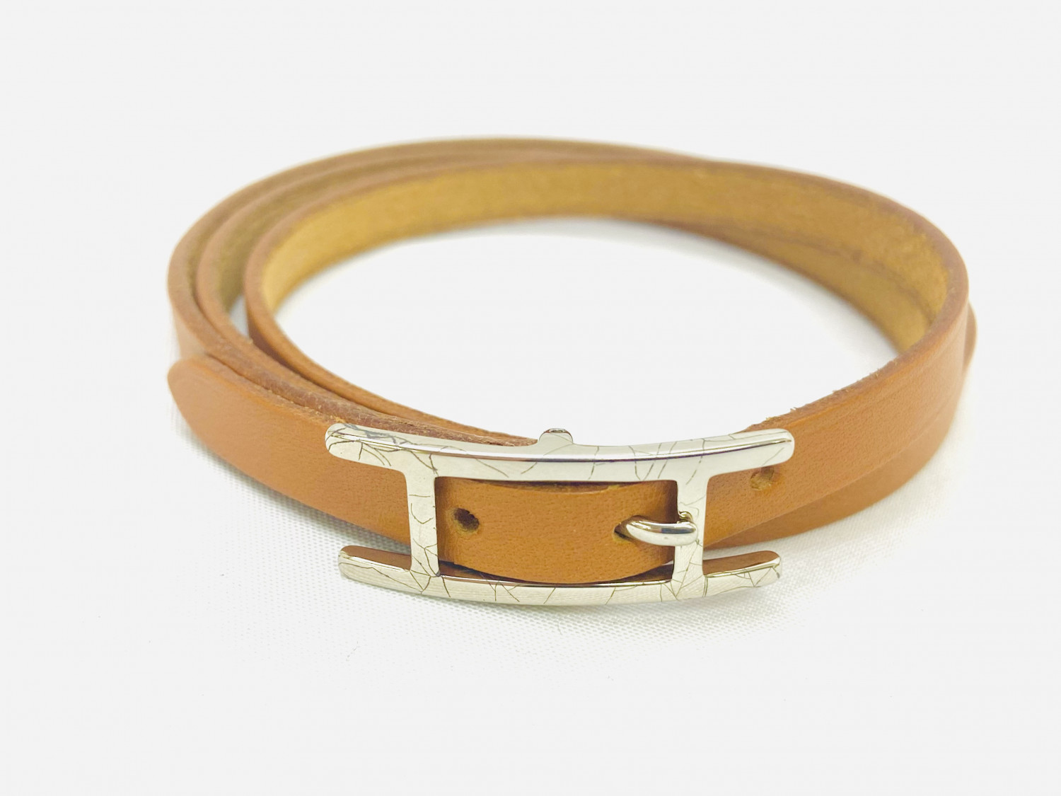 HERMES Leather bracelet H (Api 3) MM