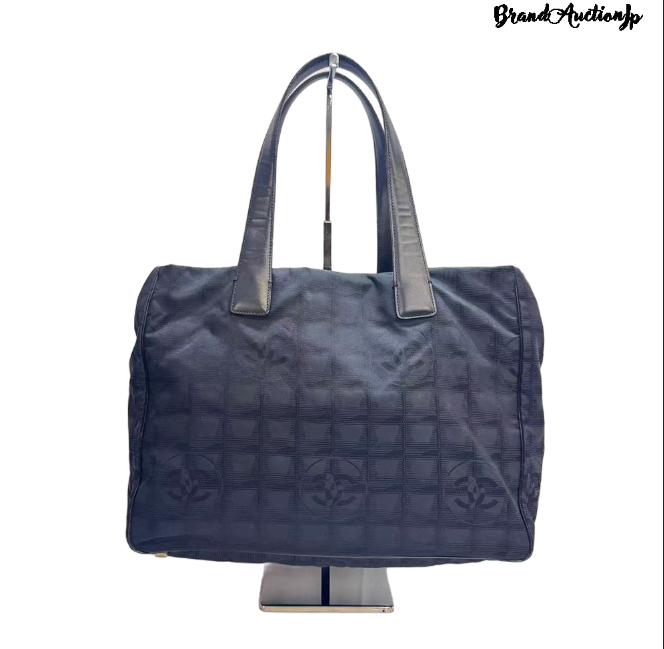 Chanel tote bag black nylon leather