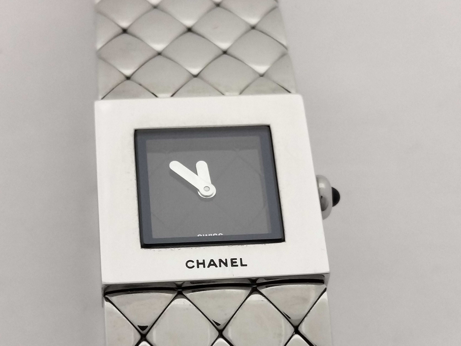 CHANEL Matlasse H0009 F.S.60288 Quartz Women's Watch WITH BOX AND WARRANTGY CARD